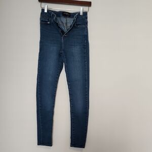 Just Black Blue Skinny Jeans with Streamlined Silhouette